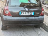 Usata Renault Clio II 82 CV (60 kW) 2004 Nero Utilitaria