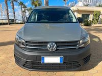 Usata VW Caddy 74 CV (54 kW) 2018 Grigio Monovolume