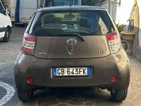 Usata Toyota iQ 68 CV (50 kW) 2011 Grigio Utilitaria