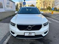 Usata Volvo XC40 Momentum 129 CV (94 kW) 2021 Bianco SUV