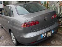 Usata Seat Cordoba 101 CV (74 kW) 2003 Grigio Berlina
