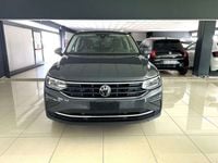 Usata VW Tiguan Life 150 CV (110 kW) 2023 Grigio scuro SUV