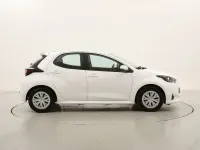 Usata Toyota Yaris Hybrid Business Edition 116 CV (85 kW) 2022 Biancobianco Utilitaria