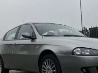 Usata Alfa Romeo 147 Progression 105 CV (77 kW) 2006 Utilitaria