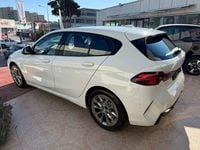 Usata BMW 118 Sport Line 150 CV (110 kW) 2024 Bianco alpinweiss Utilitaria