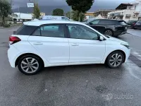 Usata Hyundai i20 75 CV (55 kW) 2017 Bianco Utilitaria