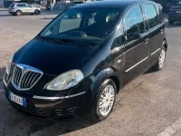 Usata Lancia Musa 90 CV (66 kW) 2010 Nero Monovolume