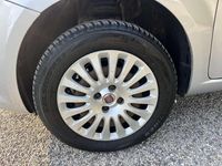 Usata Fiat Punto Evo Dynamic 69 CV (50 kW) 2010 Argento Utilitaria