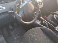 Usata Peugeot 2008 Active 92 CV (67 kW) 2015 SUV