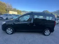Usata Dacia Dokker Ambiance 90 CV (66 kW) 2013 Nero Monovolume