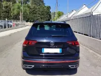 Usata VW Tiguan R-line 150 CV (110 kW) 2022 Nero SUV