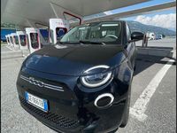 Usata Fiat 500e La Prima 86 kW (118 CV) 2021 Nero Utilitaria