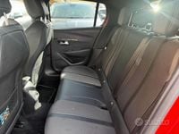 Usata Peugeot 208 GT 102 CV (75 kW) 2023 Rosso Utilitaria