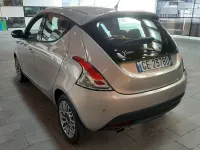Usata Lancia Ypsilon Gold 69 CV (50 kW) 2014 Beige Utilitaria