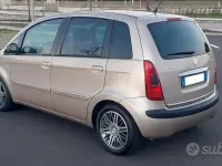 Usata Lancia Musa 90 CV (66 kW) 2009 Monovolume