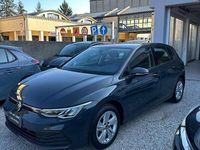 Usata VW Golf VIII Life 131 CV (96 kW) 2022 Grigio Berlina