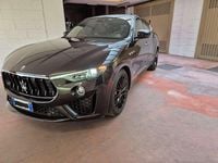 Begagnad Maserati Levante 350 HK (257 kW) 2021 Svart SUV