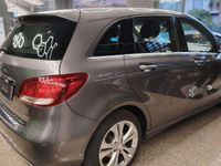 Usata Mercedes B200 136 CV (100 kW) 2016 Grigio Monovolume