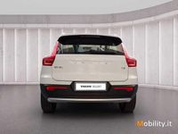 Usata Volvo XC40 Business Edition 163 CV (119 kW) 2020 Bianco SUV
