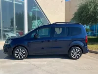 Usata Renault Kangoo Techno 50 kW (69 CV) 2024 Blu Monovolume