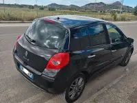 Usata Renault Clio III LE 105 CV (77 kW) 2009 Nero Utilitaria