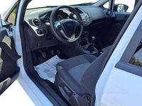 Usata Ford Fiesta 75 CV (55 kW) 2016 Bianco Utilitaria