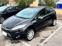 Usata Ford Fiesta Business Edition 70 CV (51 kW) 2011 Nero Utilitaria