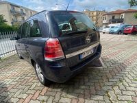Usata Opel Zafira 125 CV (91 kW) 2008 Blu Monovolume