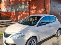 Usata Lancia Ypsilon Gold 95 CV (69 kW) 2016 Beige Utilitaria