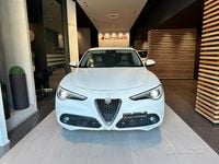 Usata Alfa Romeo Stelvio Executive 180 CV (132 kW) 2018 Bianco SUV