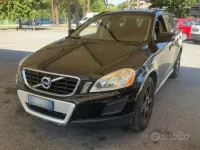 Usata Volvo XC60 Drive Kinetic 163 CV (119 kW) 2012 Nero SUV