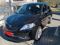 Usata Lancia Ypsilon 69 CV (50 kW) 2018 Nero Utilitaria