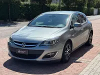 Usata Opel Astra 165 CV (121 kW) 2013 Argento Berlina