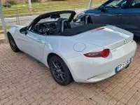 Usata Mazda MX5 Evolve 131 CV (96 kW) 2018 Grigio Cabrio