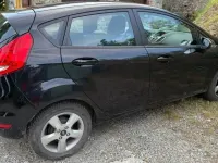 Usata Ford Fiesta 60 CV (44 kW) 2010 Nero Berlina