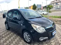 Usata Opel Agila 94 CV (69 kW) 2015 Nero Monovolume
