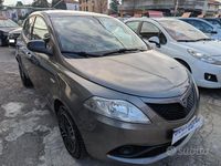 Usata Lancia Ypsilon Gold 69 CV (50 kW) 2018 Grigio Utilitaria