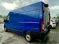 Usata Fiat Ducato 33 140 CV (102 kW) 2022 Blu Furgone