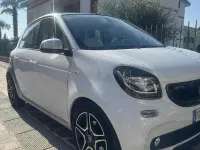 Usata Smart ForFour 71 CV (52 kW) 2016 Bianco Utilitaria