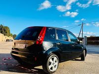 Usata Ford Fiesta Titanium 68 CV (50 kW) 2007 Nero Utilitaria