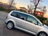 Usata VW Touran Highline 140 CV (102 kW) 2010 Argento Monovolume