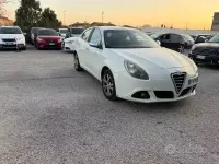 Second-hand Alfa Romeo Giulietta Progression 105 CP (77 kW) 2012 Alb Hatchback