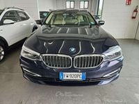 Usata BMW 520 Luxury Line 190 CV (139 kW) 2019 Blu Station wagon