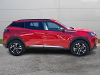 Usata Peugeot 2008 Allure 100 CV (73 kW) 2023 Rosso SUV