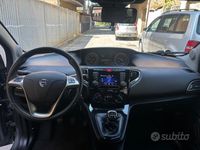 Usata Lancia Ypsilon Gold 69 CV (50 kW) 2019 Bronzo Utilitaria