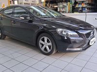 Usata Volvo V40 Kinetic 150 CV (110 kW) 2017 Nero Berlina