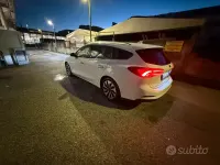Usata Ford Focus 120 CV (88 kW) 2019 Bianco Station wagon