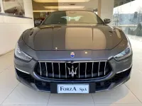 Usata Maserati Ghibli GranLusso 250 CV (183 kW) 2018 Grigio maratea Berlina