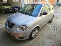 Usata Lancia Ypsilon 69 CV (50 kW) 2011 Argento Utilitaria