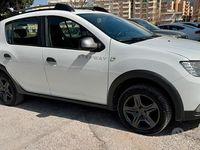 Usata Dacia Sandero Stepway 90 CV (66 kW) 2017 Bianco Utilitaria